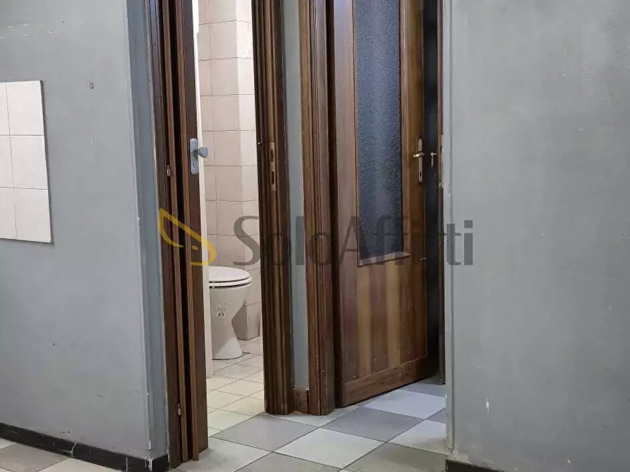 Immagine 18 di Locale commerciale in affitto  in Corso Filippo Brunelleschi 80 a Torino