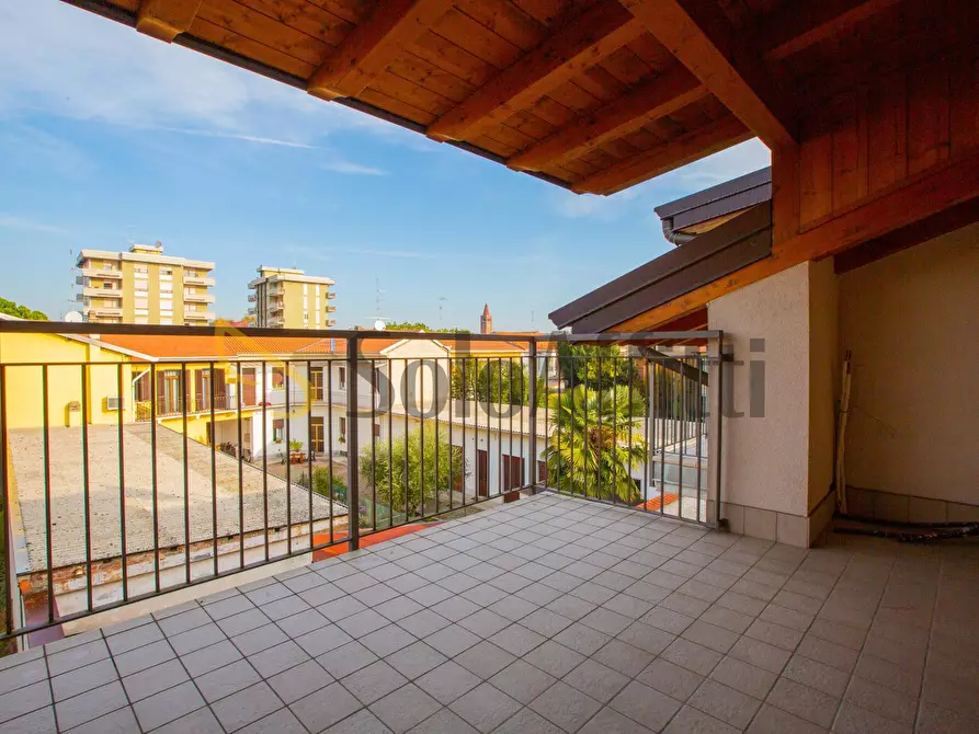 Immagine 42 di Villetta a schiera in affitto  in Via Bienate 4 a Busto Arsizio