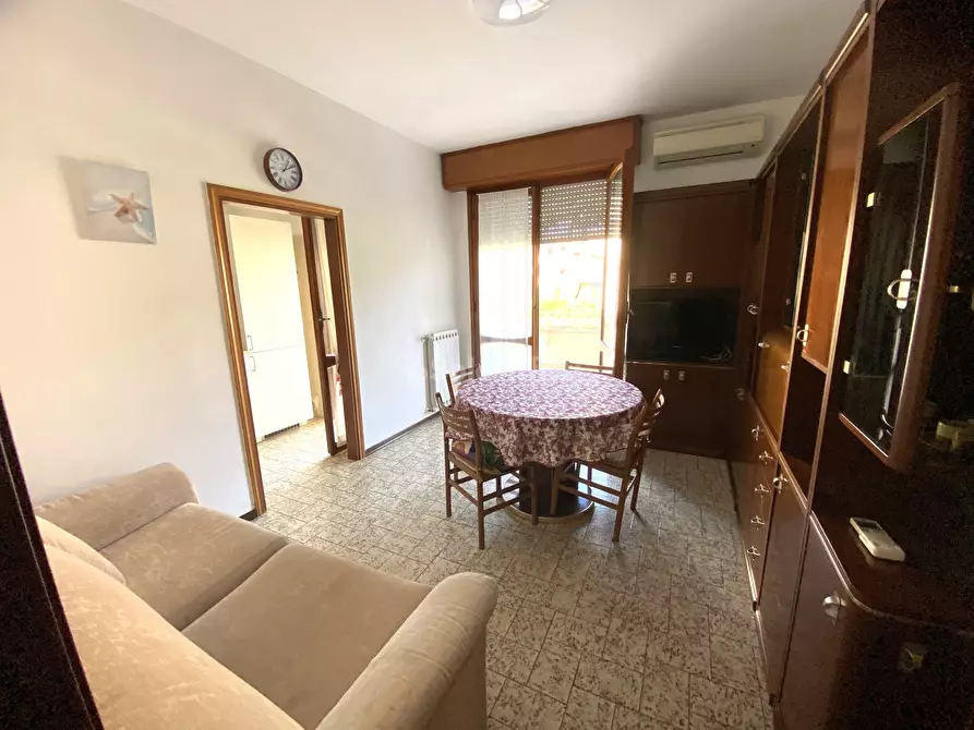 Immagine 9 di Pentalocale in affitto  in Viale Leonardo da Vinci 61a a Rimini