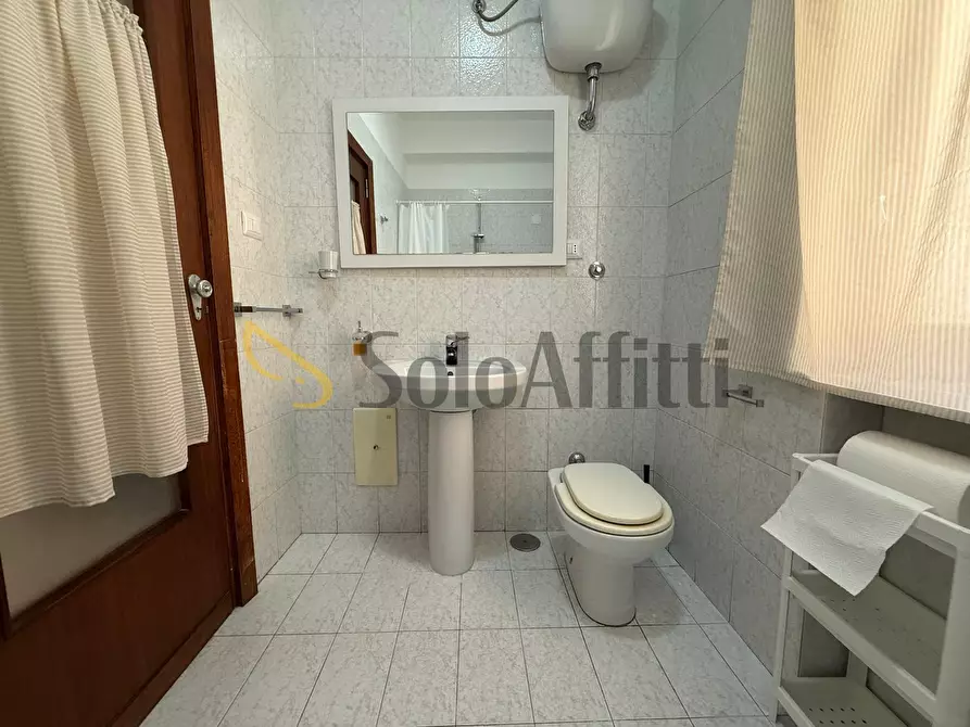 Immagine 20 di Stanza singola in affitto  in Via Ferrarecce 121 a Caserta