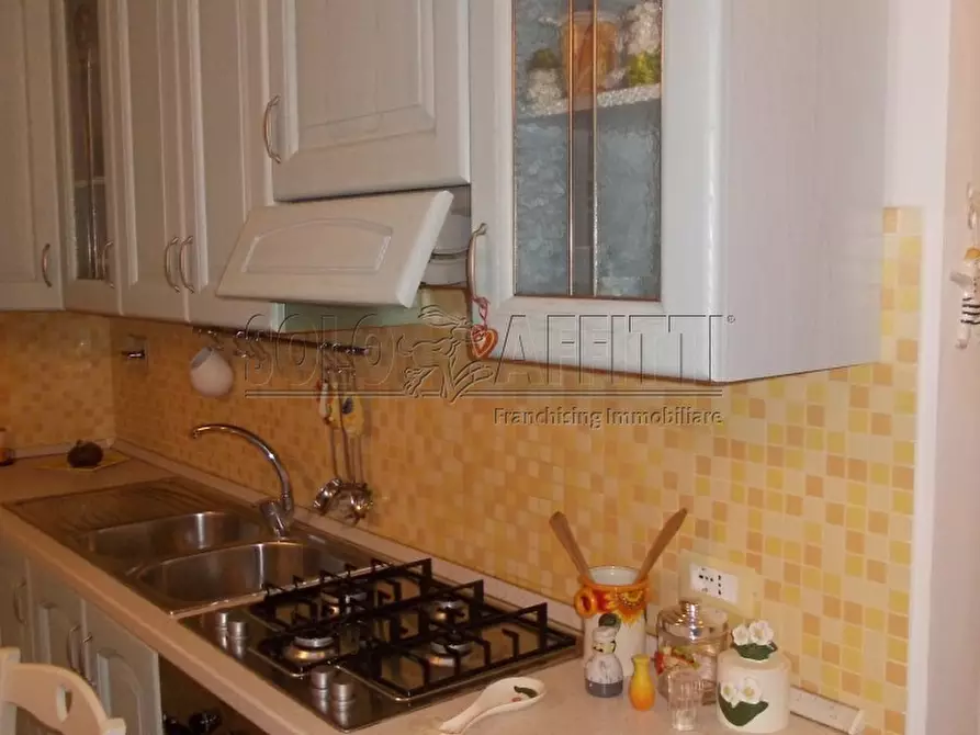 Immagine 3 di Bilocale in affitto  in calzabigi 12 a Livorno