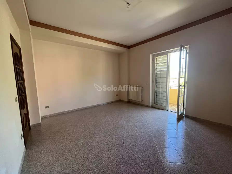 Immagine 8 di Pentalocale in affitto  a Catanzaro