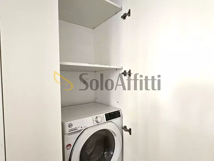 Immagine 22 di Trilocale in affitto  in Via Capo Miseno 6 a Roma