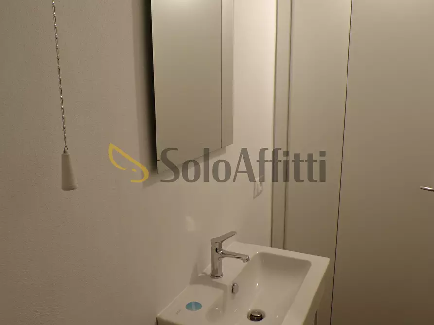 Immagine 7 di Ufficio in affitto  in Via Eredi Farina 19 a Pavia