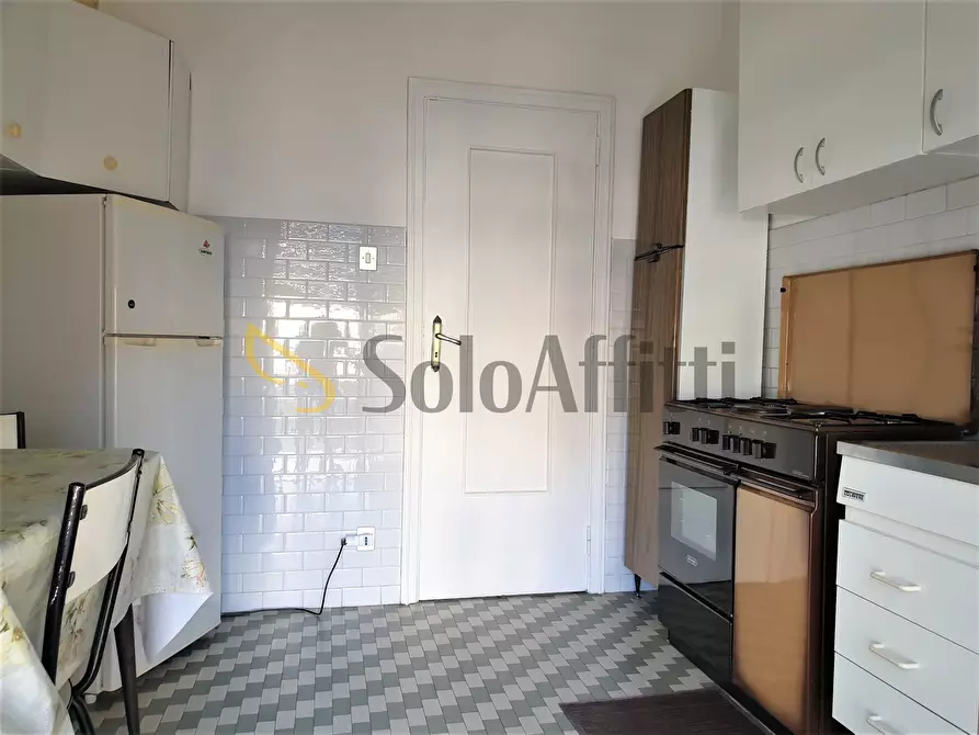 Immagine 6 di Stanza singola in affitto  a Catanzaro