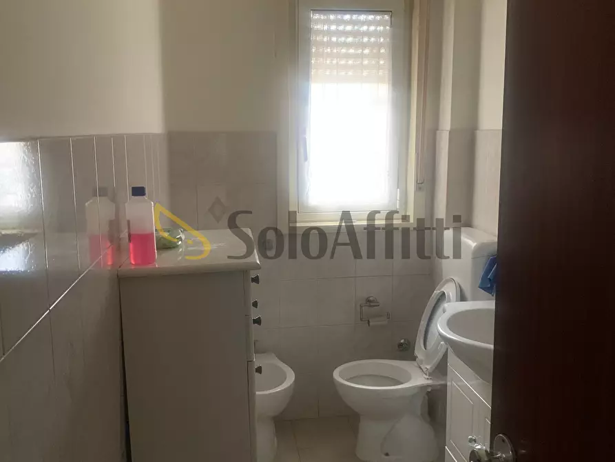 Immagine 16 di Quadrilocale in affitto  in Via Pietro Maroncelli 8 a Catania