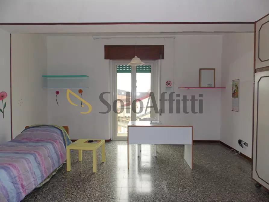 Immagine 5 di Stanza singola in affitto  a Catanzaro