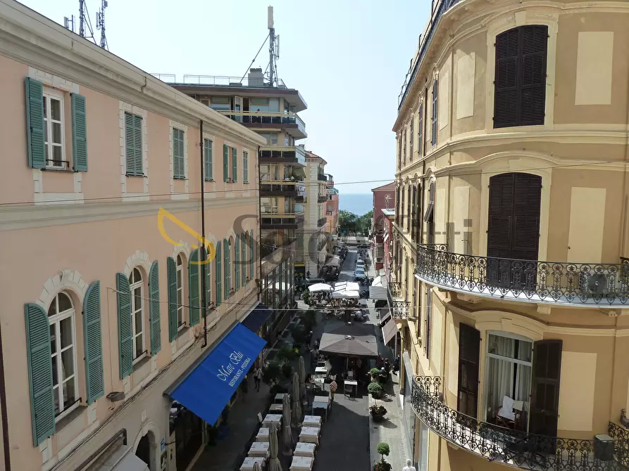 Immagine 28 di Quadrilocale in affitto  in Via Francesco Corradi 16 a San Remo