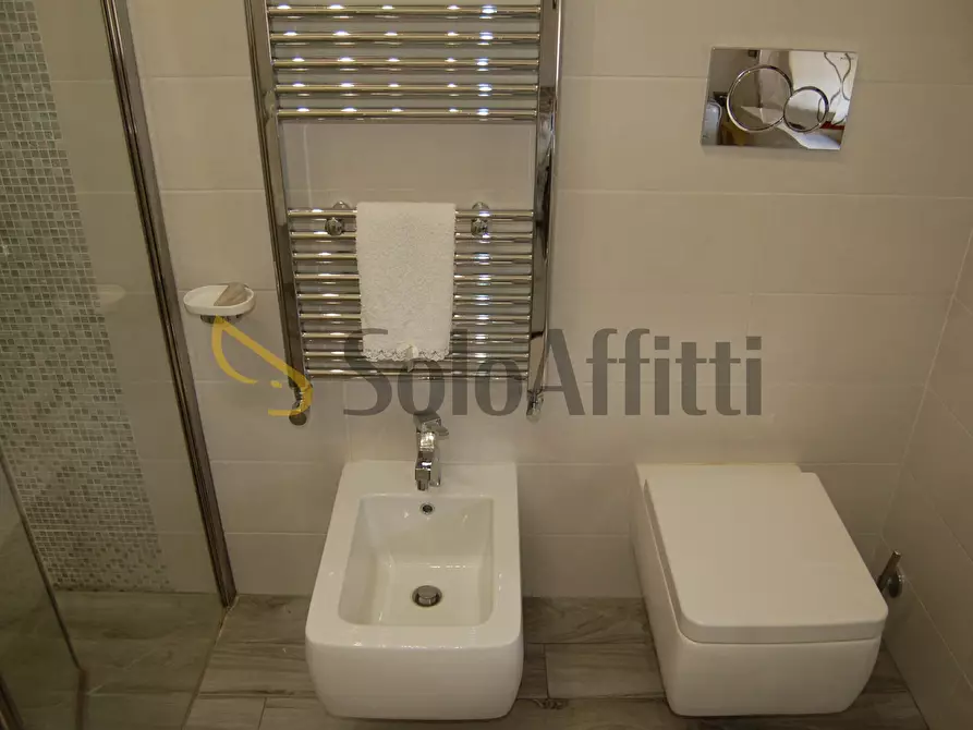 Immagine 13 di Trilocale in affitto  in Via dei Boccamazzi 24 a Roma