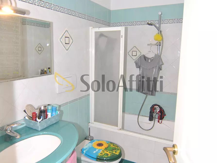 Immagine 9 di Bilocale in affitto  in Viale Italia 16 a Livorno