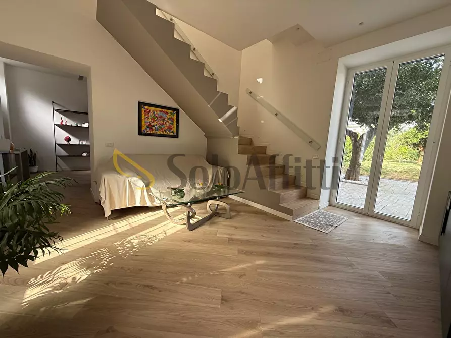 Immagine 1 di Villa in affitto  in Via Ten. Politano 4 a Caserta