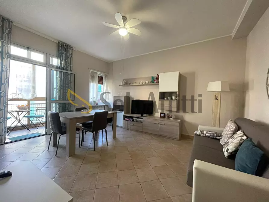 Immagine 1 di Bilocale in affitto  in Via Alessandro Paravia a Torino