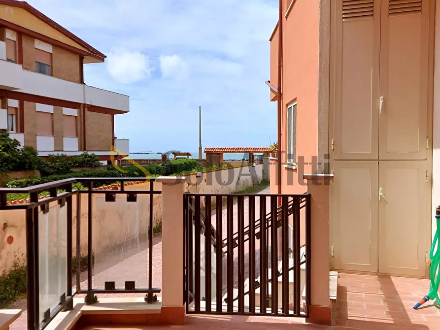 Immagine 7 di Villetta a schiera in affitto  in Lungomare della Salute a Fiumicino