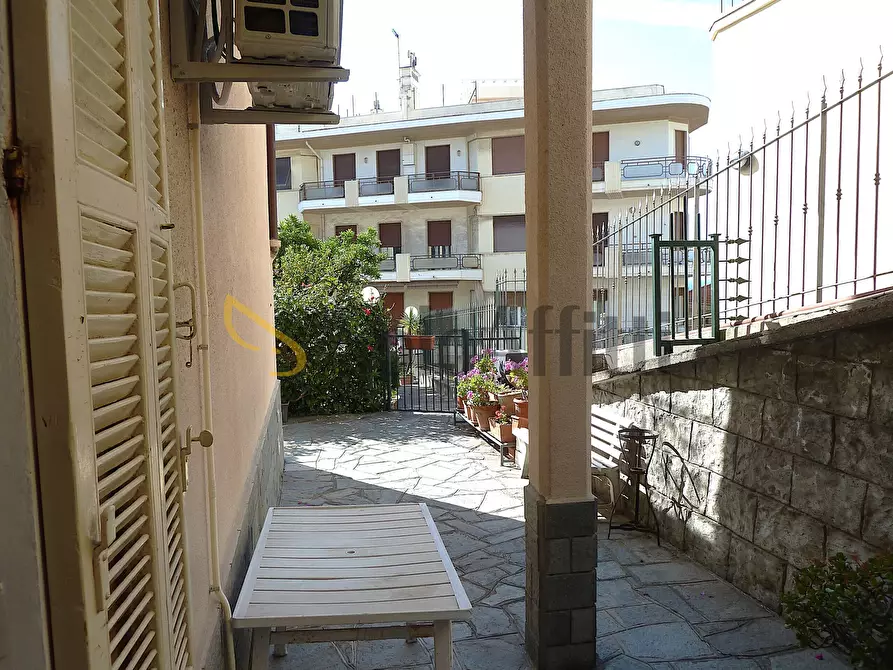 Immagine 22 di Trilocale in affitto  in Strada Alla Colla 3 a San Remo