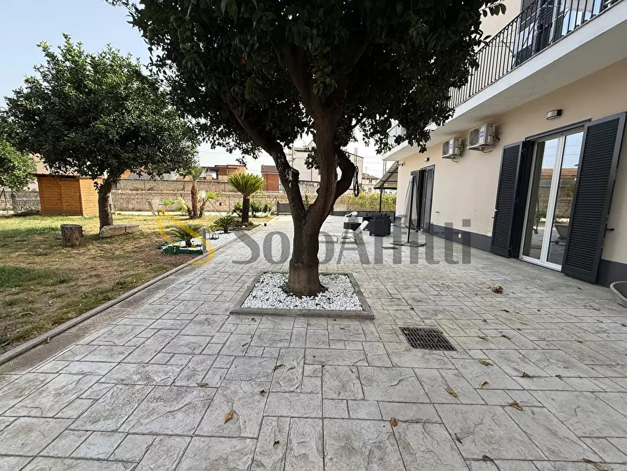 Immagine 22 di Villa in affitto  in Via Ten. Politano 4 a Caserta