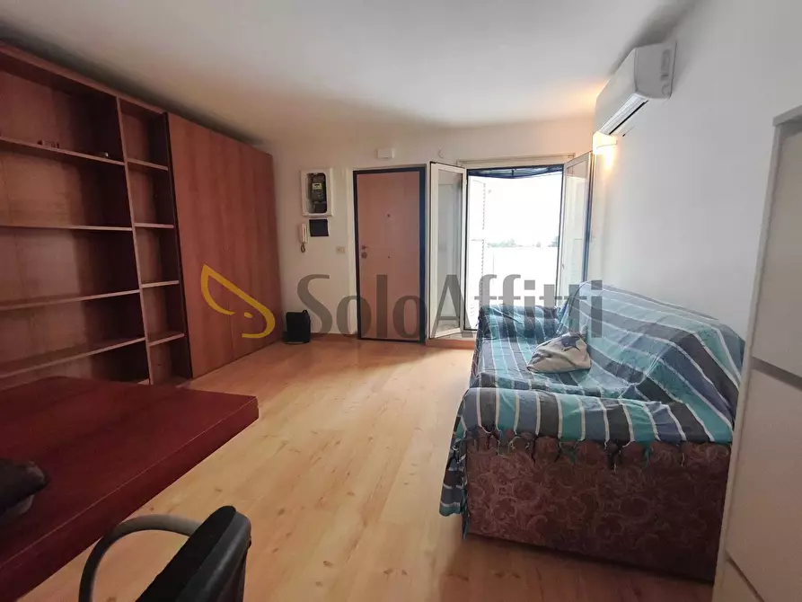 Immagine 8 di Monolocale in affitto  in Via Mario Fani a Roma