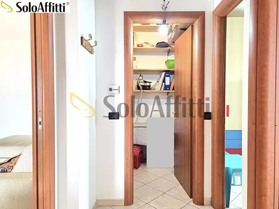 Immagine 15 di Trilocale in affitto  in Via Eugenio Montale 12 a Limbiate