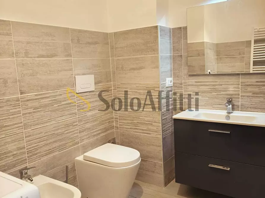 Immagine 12 di Pentalocale in affitto  in Corso Duca degli Abruzzi 51 a Torino