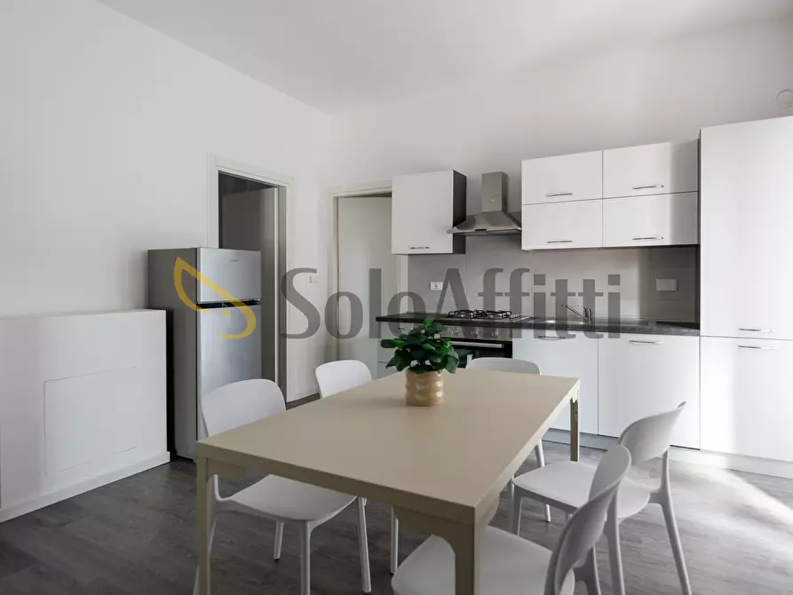 Immagine 1 di Stanza singola in affitto  in Via Madonna delle Rose 11 a Torino