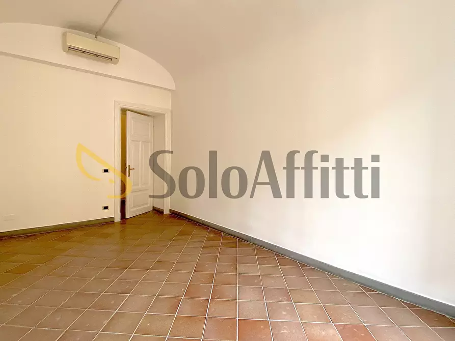 Immagine 21 di Pentalocale in affitto  in Via Fabio Massimo 72 a Roma