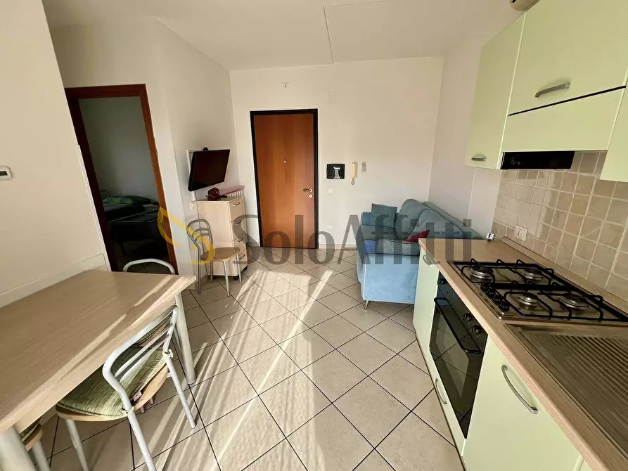 Immagine 3 di Trilocale in affitto  in Via Giacomo Leopardi 19 a Alba Adriatica