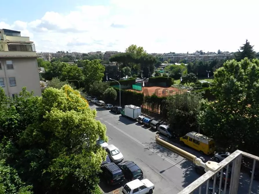 Immagine 13 di Trilocale in affitto  in Via della Bufalotta 23 a Roma