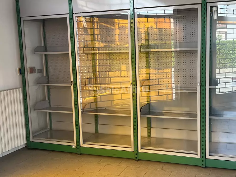 Immagine 2 di Locale commerciale in affitto  in Via Nazario Sauro SNC a Baranzate