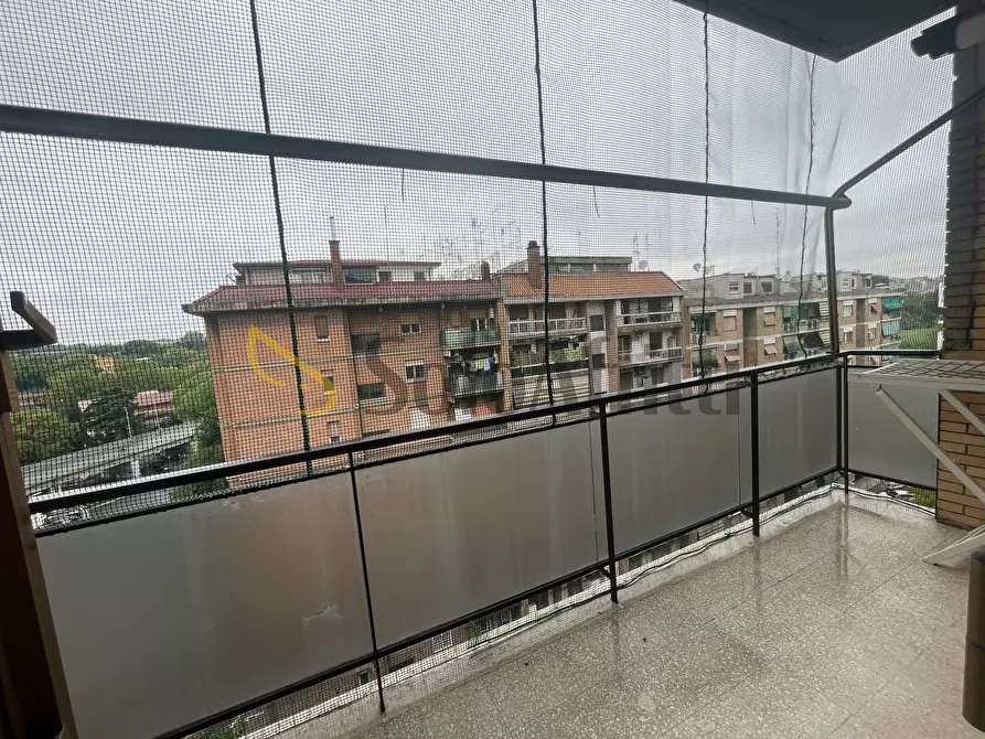 Immagine 12 di Trilocale in affitto  in Via Giuseppe Veronese 50 a Roma