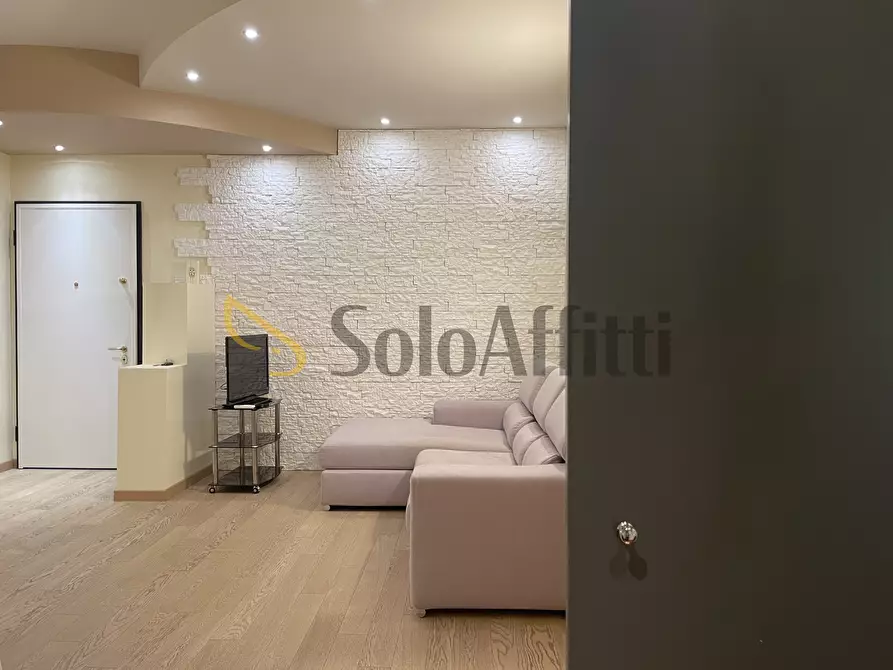 Immagine 12 di Trilocale in affitto  in via forlanini 25 a Busto Arsizio