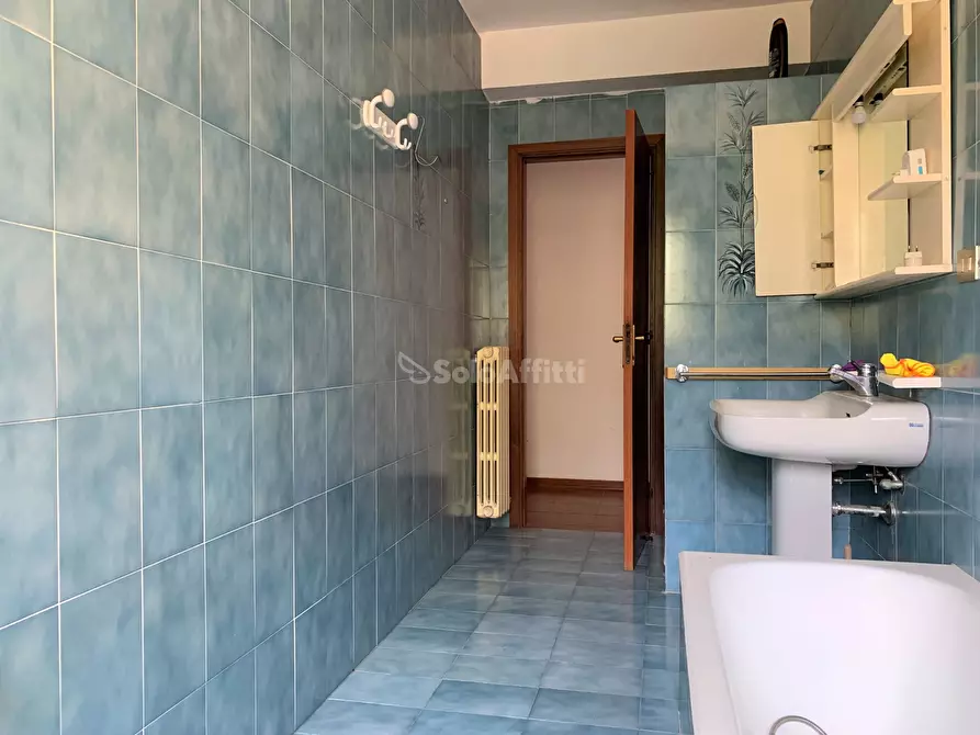 Immagine 19 di Stanza singola in affitto  a Catanzaro