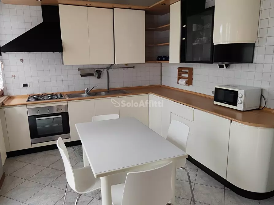 Immagine 9 di Stanza singola in affitto  in Via Monte Nero a Cinisello Balsamo