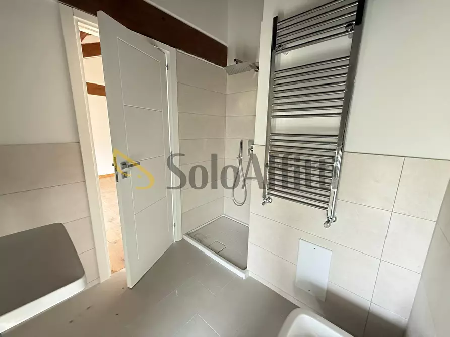 Immagine 26 di Loft/Open space in affitto  in Via dei Giardini Reali a Caserta