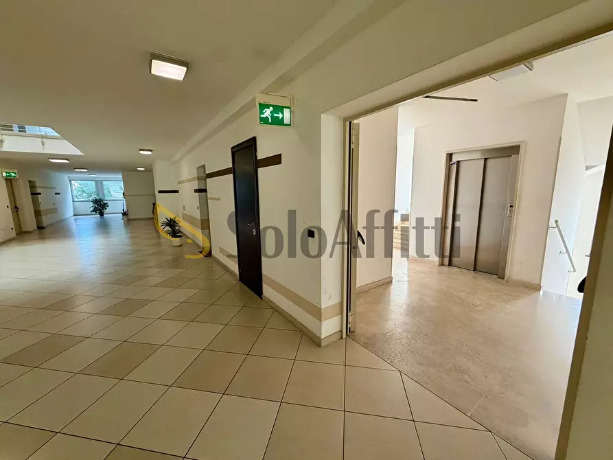 Immagine 24 di Trilocale in affitto  in Via Nazionale 518 a Roseto Degli Abruzzi