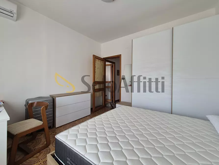 Immagine 11 di Stanza singola in affitto  a Catanzaro
