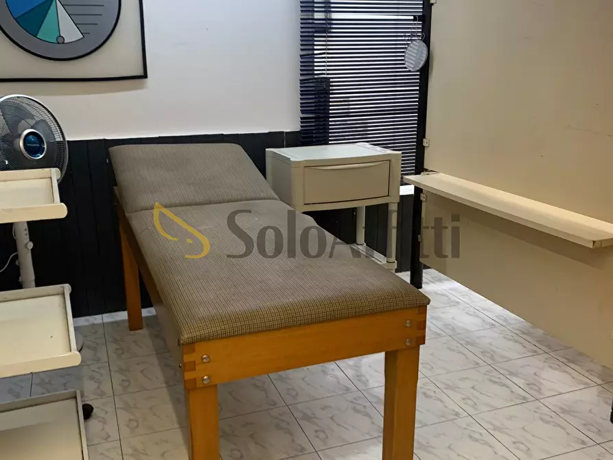 Immagine 17 di Ufficio in affitto  in Via delle Zagare 1 a Catania