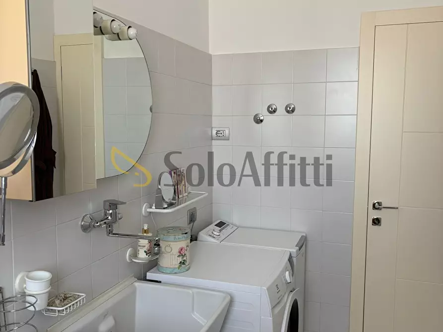 Immagine 15 di Quadrilocale in affitto  a Busto Arsizio