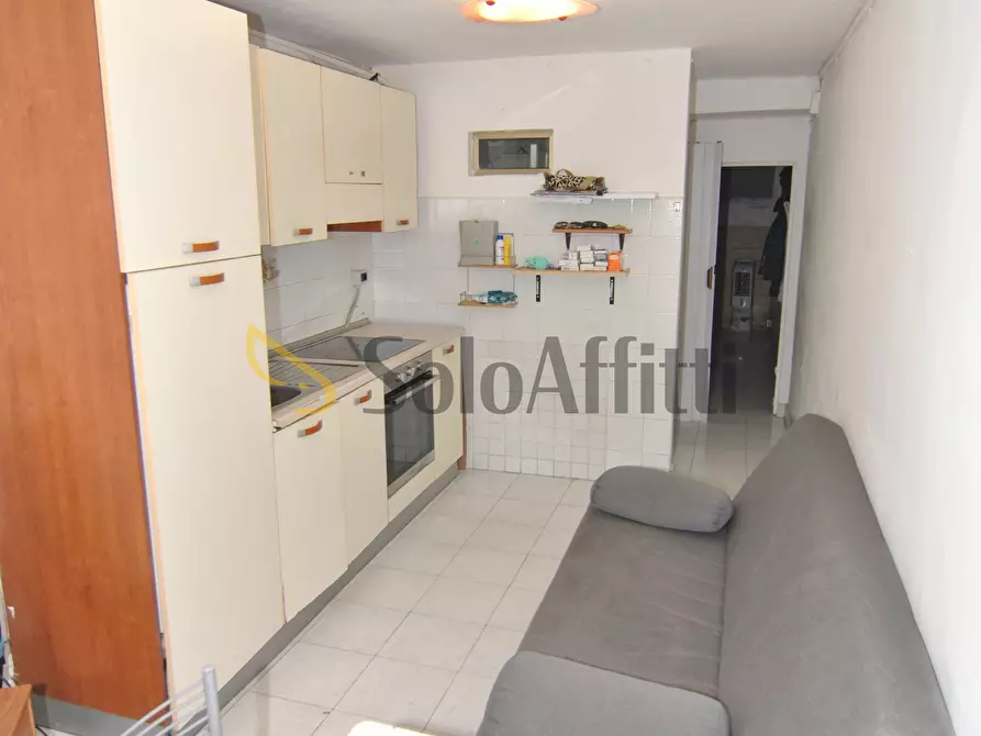 Immagine 3 di Bilocale in affitto  in Piazza Belvedere 10 a Pisa