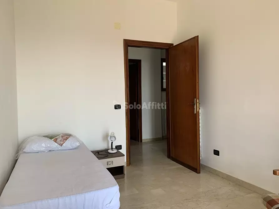 Immagine 11 di Stanza singola in affitto  a Catanzaro