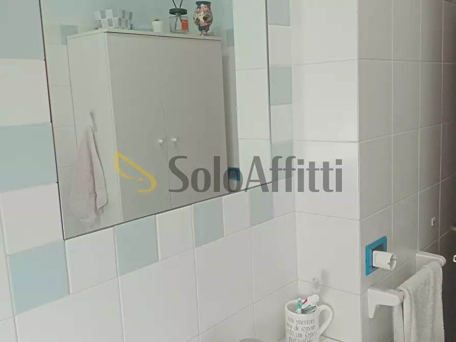 Immagine 15 di Quadrilocale in affitto  a Falconara Marittima