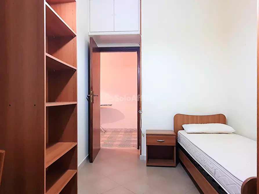 Immagine 10 di Stanza singola in affitto  a Catanzaro