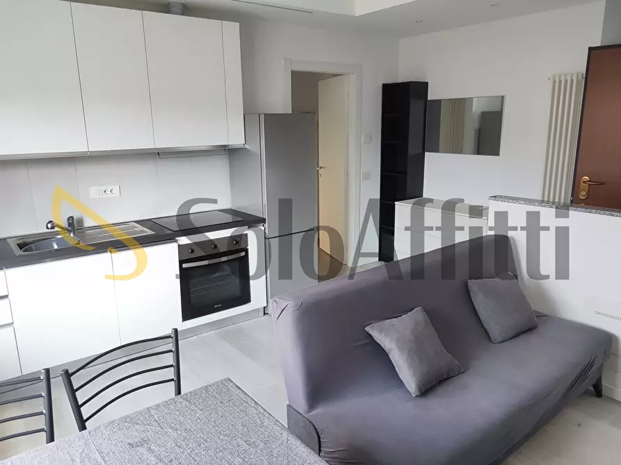 Immagine 4 di Bilocale in affitto  in via adige a Cusano Milanino