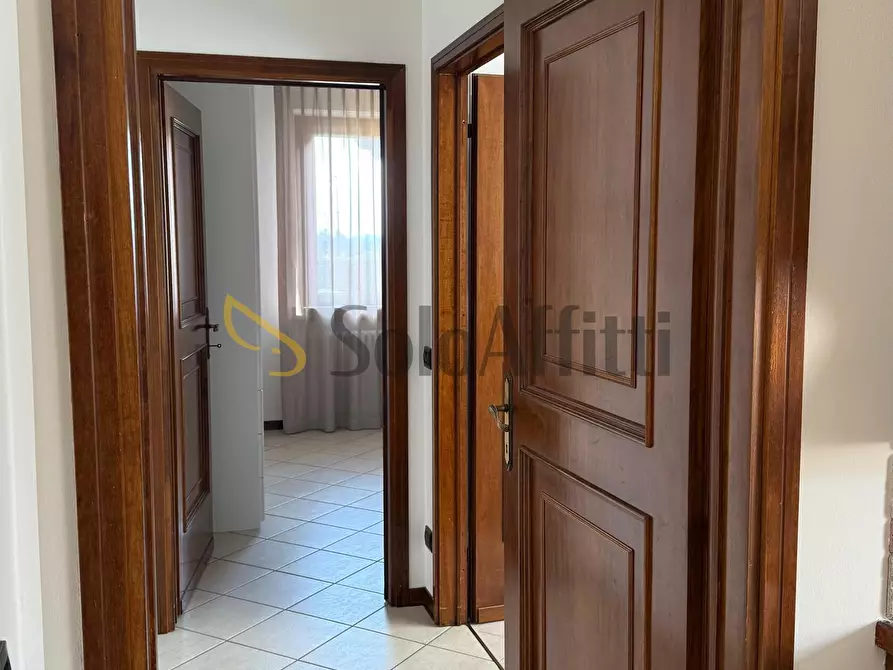 Immagine 8 di Bilocale in affitto  in Via Giuseppe Mazzini 20 a Montano Lucino