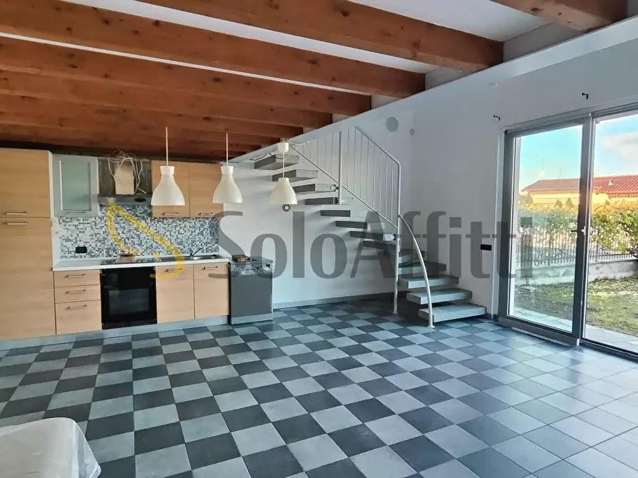 Immagine 1 di Bilocale in affitto  in Casottole (Torre d'isola) a Torre D'isola