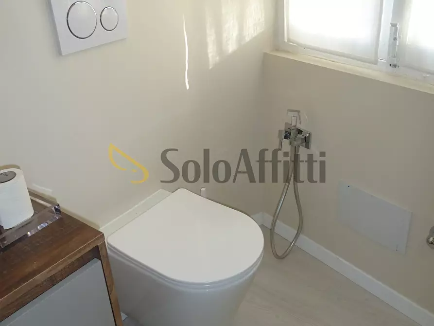 Immagine 15 di Trilocale in affitto  in Piazza Cassini 16 a San Remo