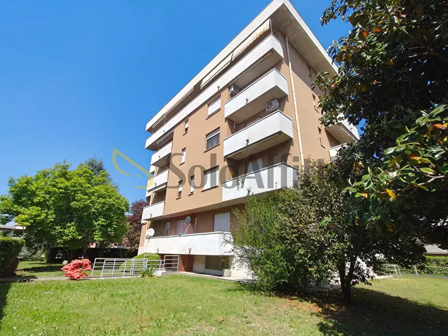 Immagine 1 di Trilocale in affitto  a Gallarate