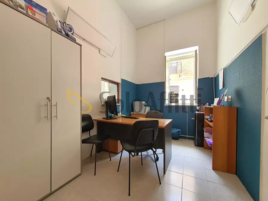 Immagine 7 di Ufficio in affitto  a Catanzaro