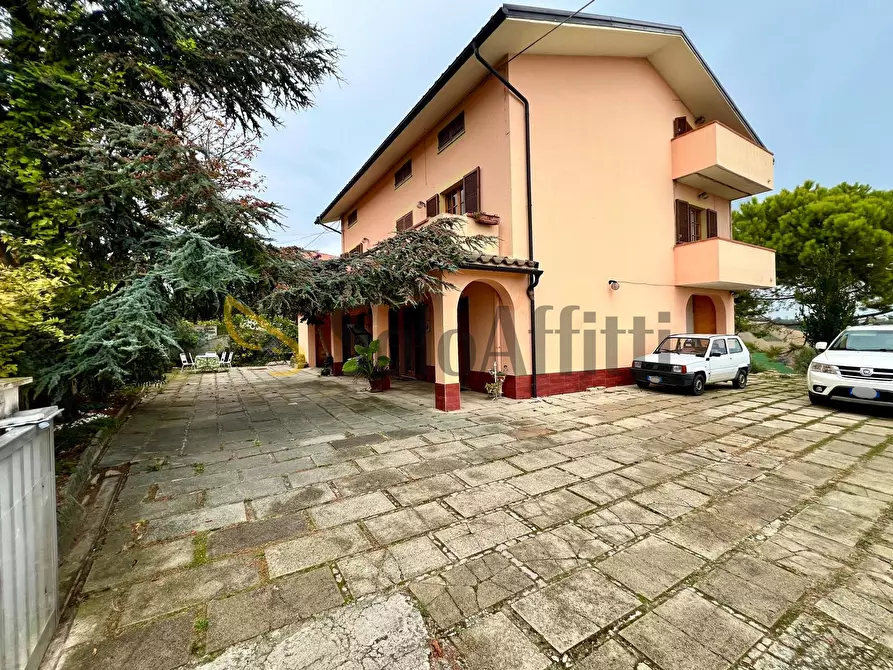 Immagine 24 di Trilocale in affitto  in Contrada Colle Santa Maria 28 a Mosciano Sant'angelo