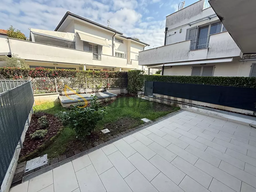 Immagine 12 di Trilocale in affitto  in Via Cavour 99 a Seregno