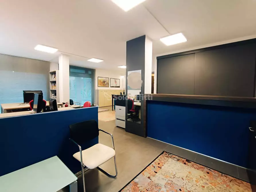 Immagine 5 di Ufficio in affitto  in Vicolo Madonnetta 1 a Chieri
