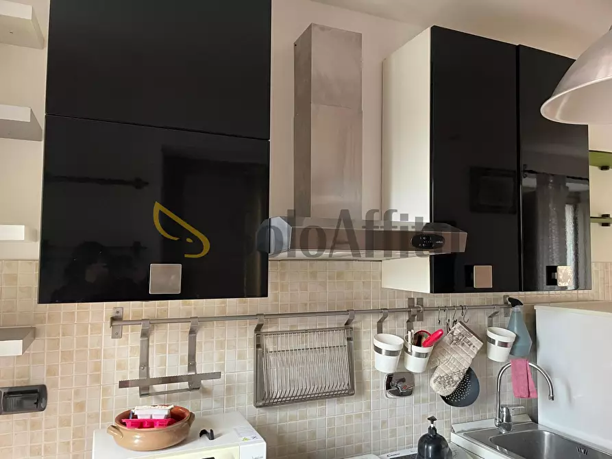 Immagine 3 di Quadrilocale in affitto  in Via Carena a Torino